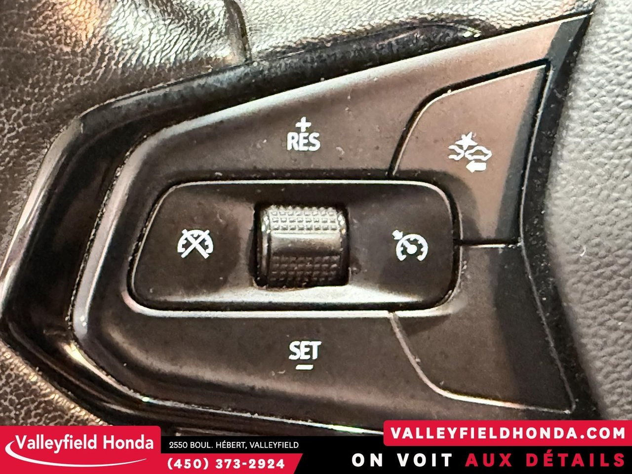 2022 Chevrolet Bolt EUV Premier-17
