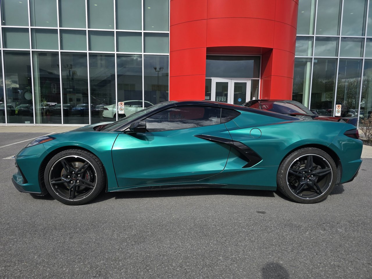 Chevrolet Corvette 1LT - Z51 PERFORMANCE PACKAGE 2024-2