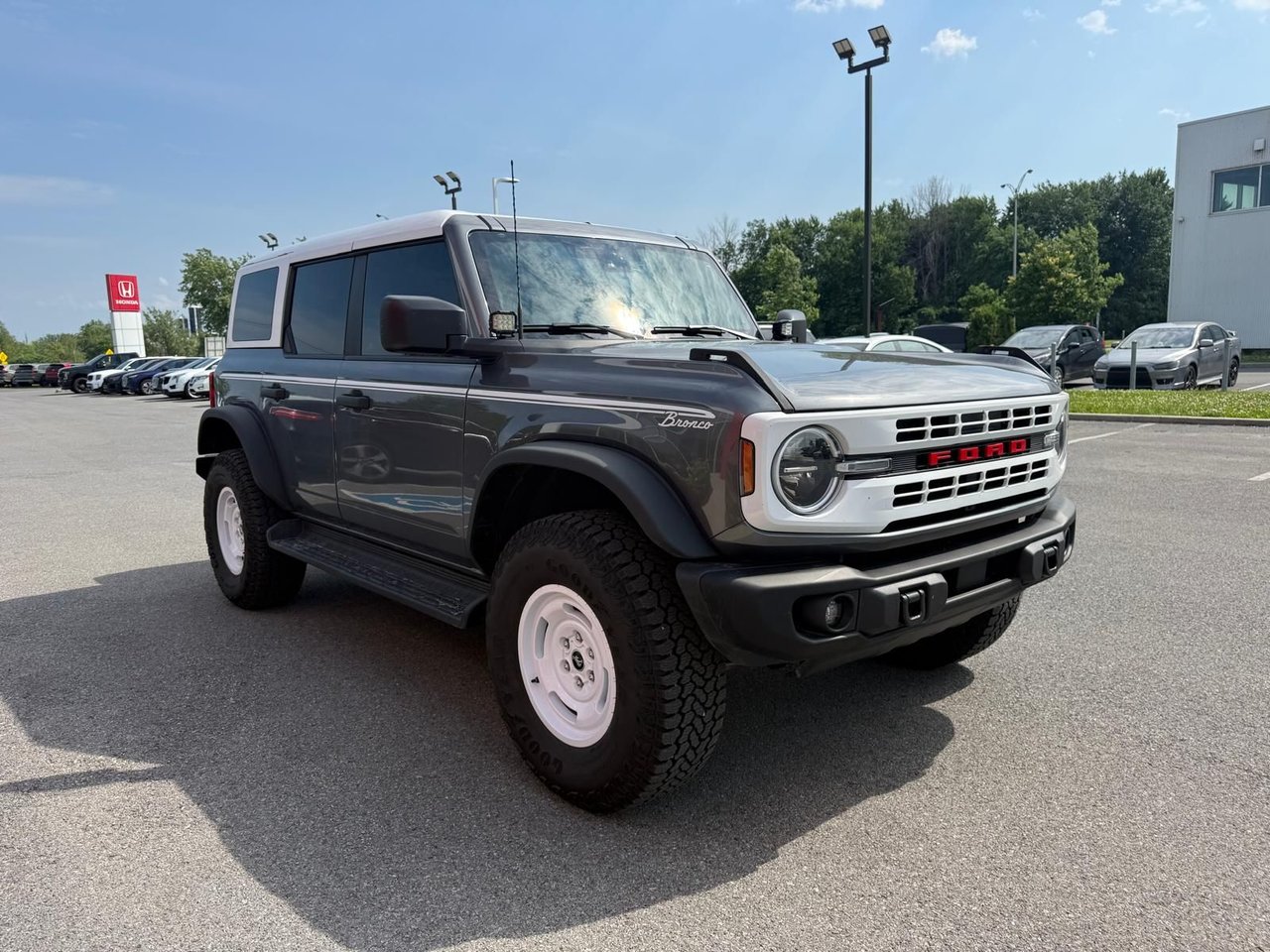 Ford Bronco Heritage Edition 2025-3