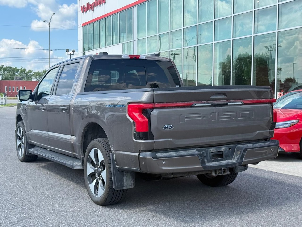 2022 Ford F-150 Lightning PLATINIUM-7