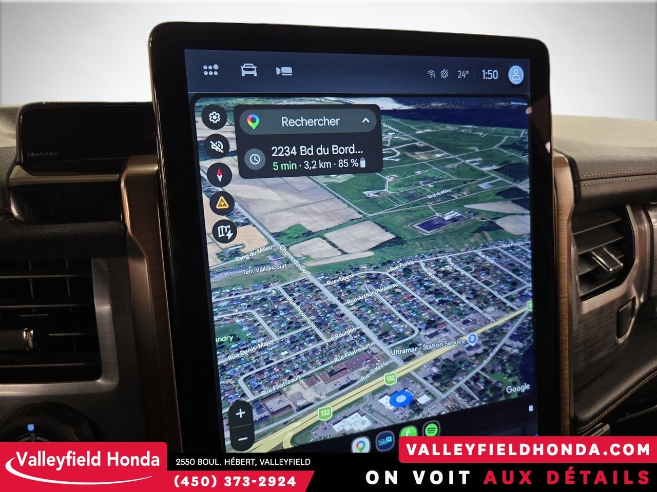 Ford F-150 Lightning LARIAT 2023-31