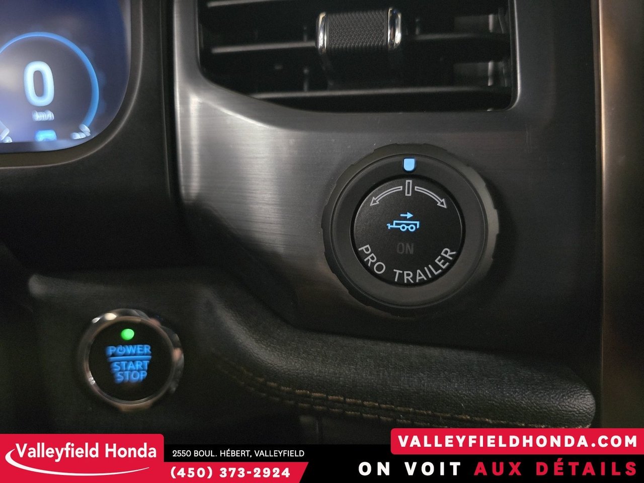 Ford F-150 Lightning LARIAT 2023-33