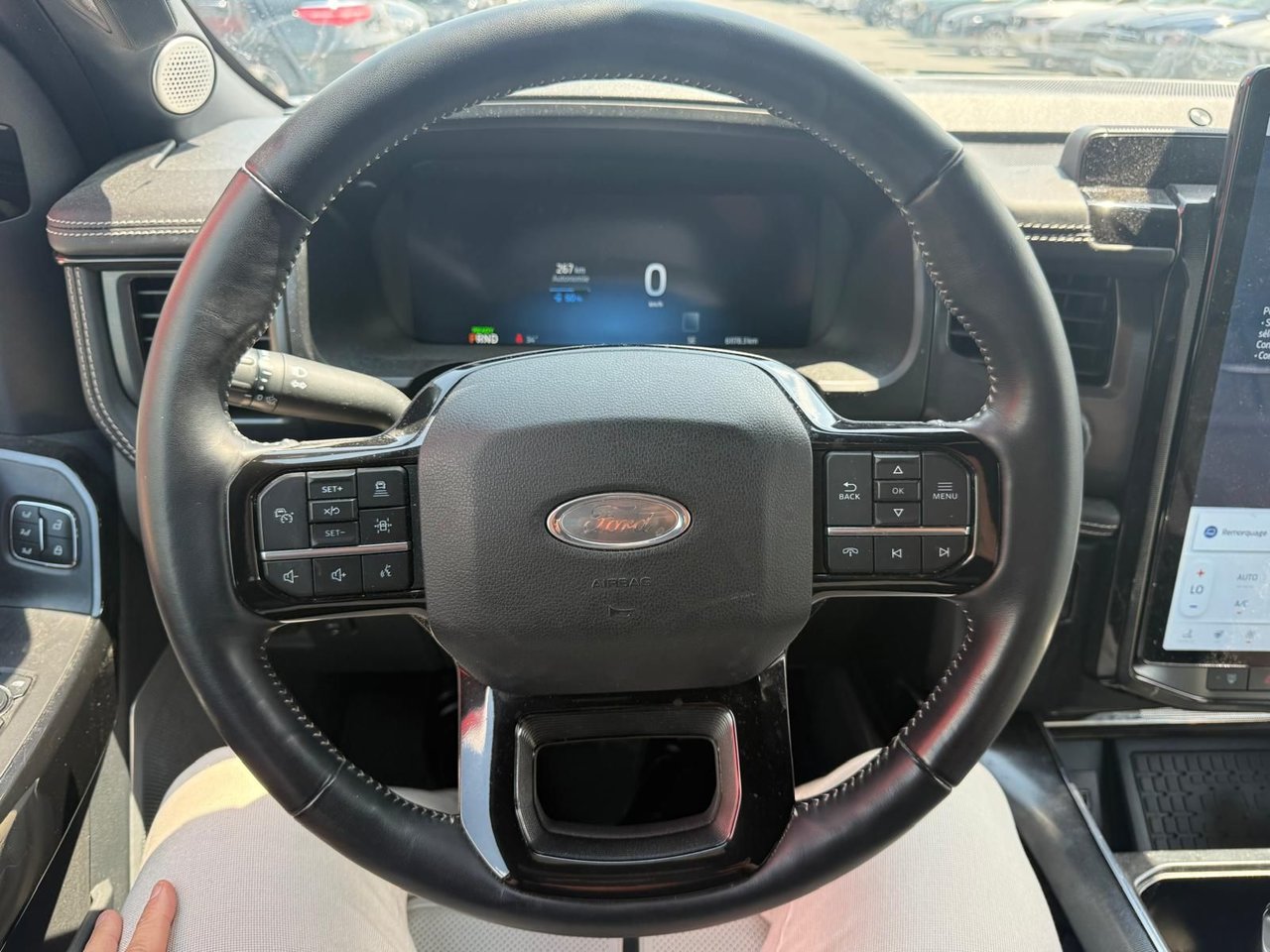 Ford F-150 Lightning PLATINIUM 2023-7