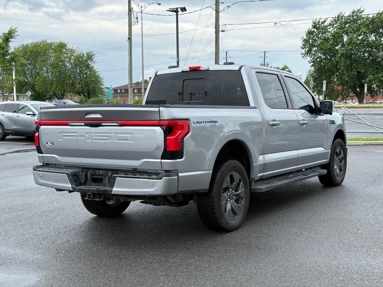 2024 Ford F-150 Lightning LARIAT-4