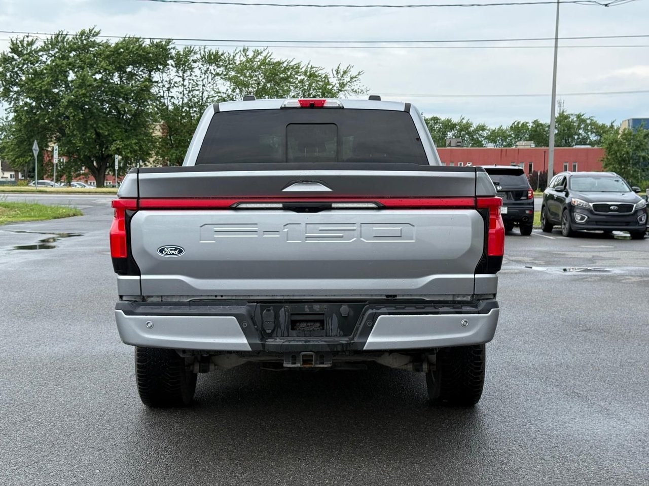 2024 Ford F-150 Lightning LARIAT-5