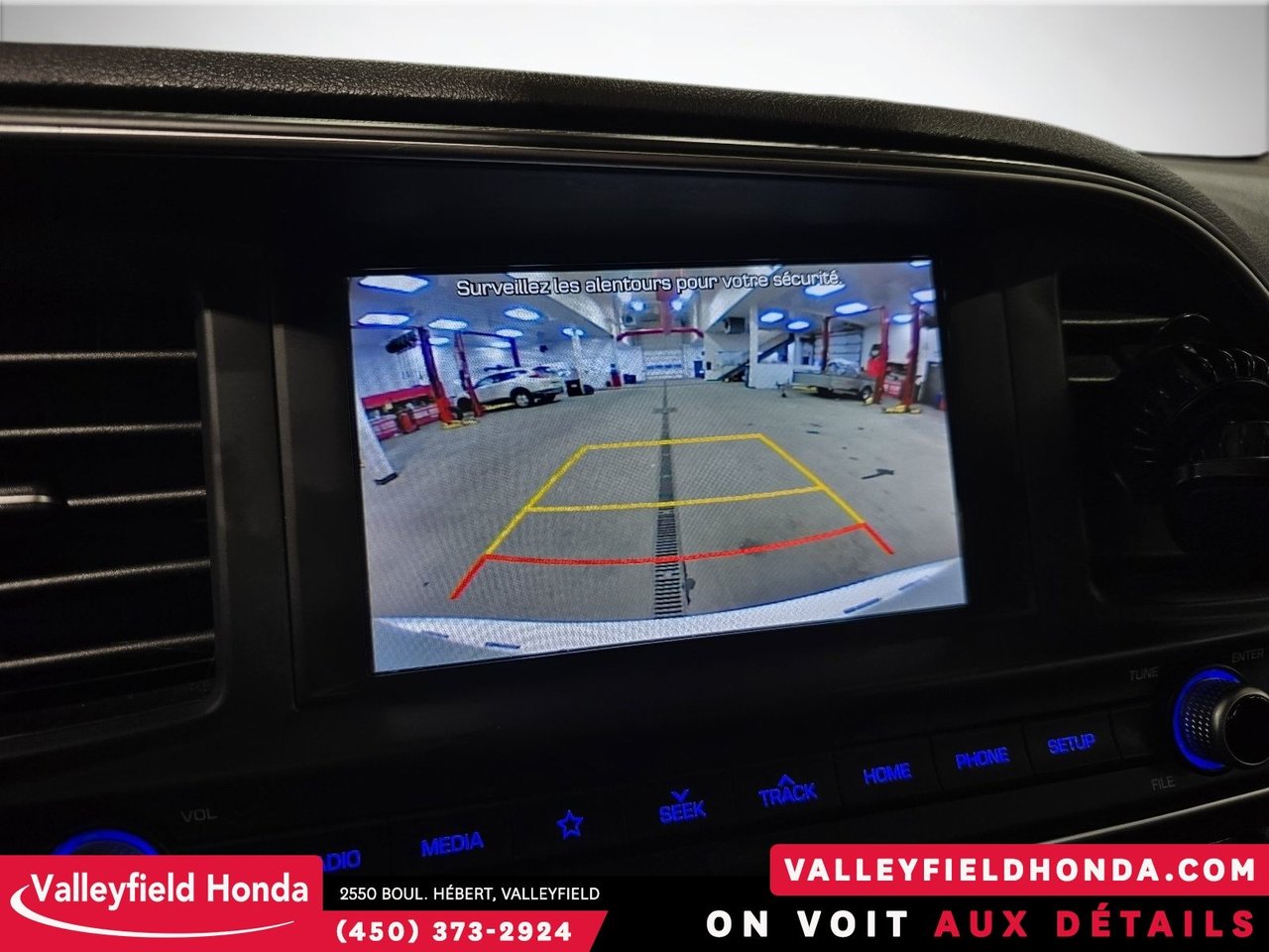 2020 Hyundai Elantra Preferred-21