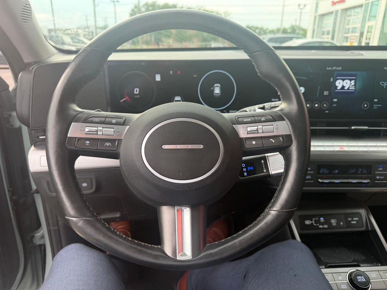 2025 Hyundai Kona Electric Preferred w/Trend Package-9