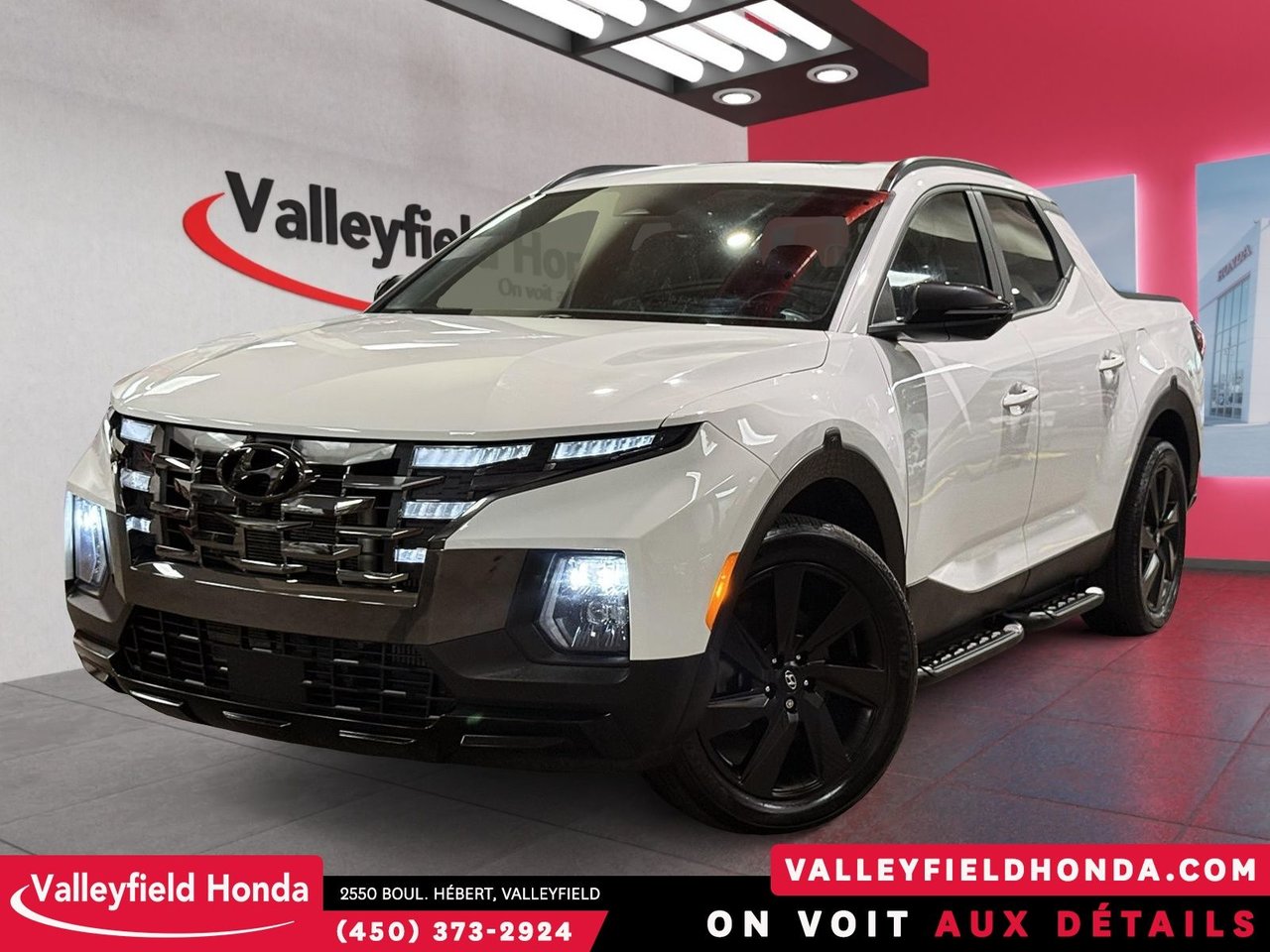 White 2023 Hyundai Santa Cruz Pickup Truck Automatic