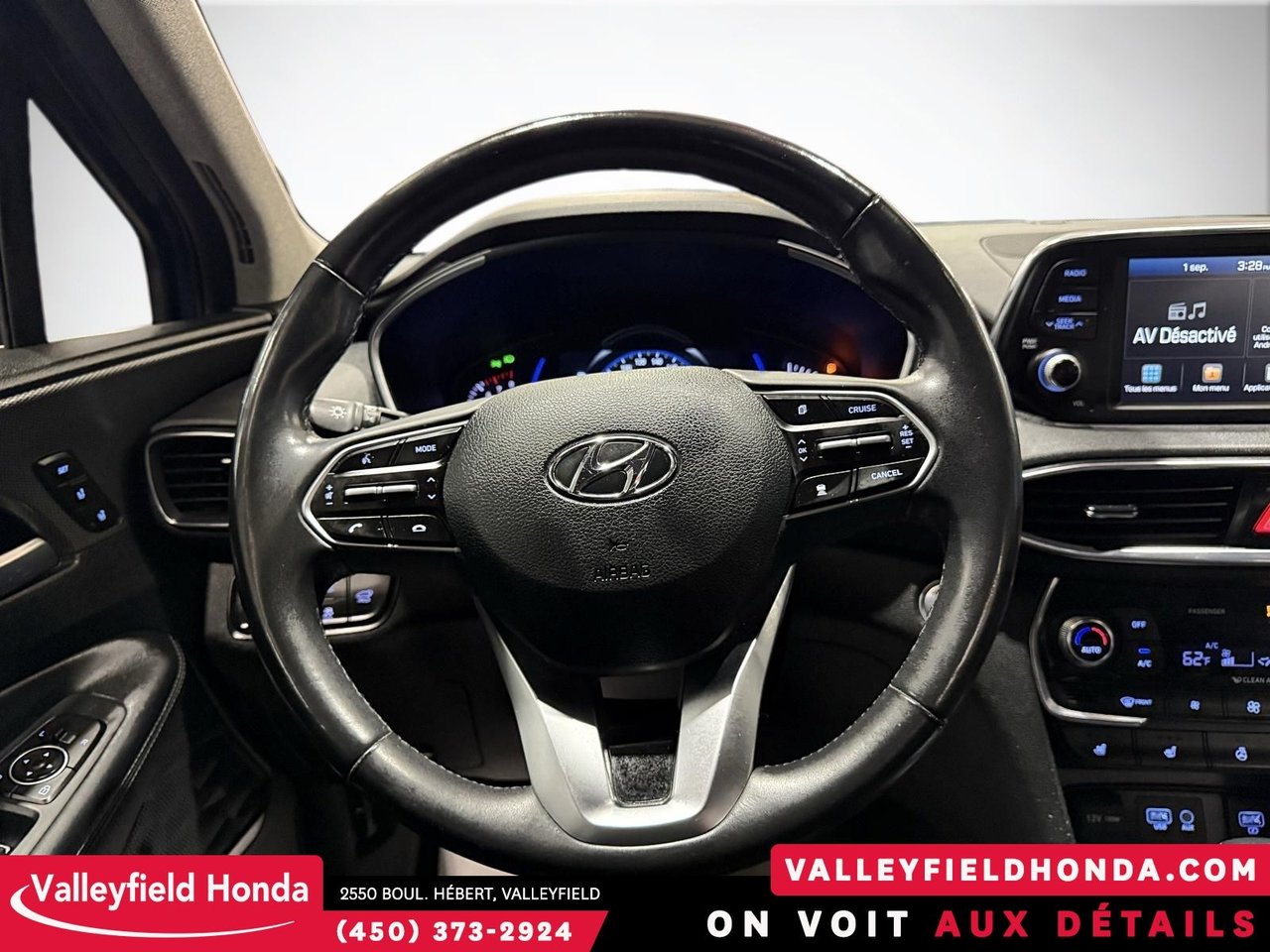 Hyundai Santa Fe Luxury AWD - IMPECCABLE 2019-15