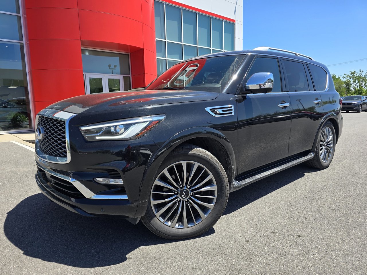 Black 2021 INFINITI QX80 Luxe 4WD SUV / Crossover All-Wheel Drive Automatic