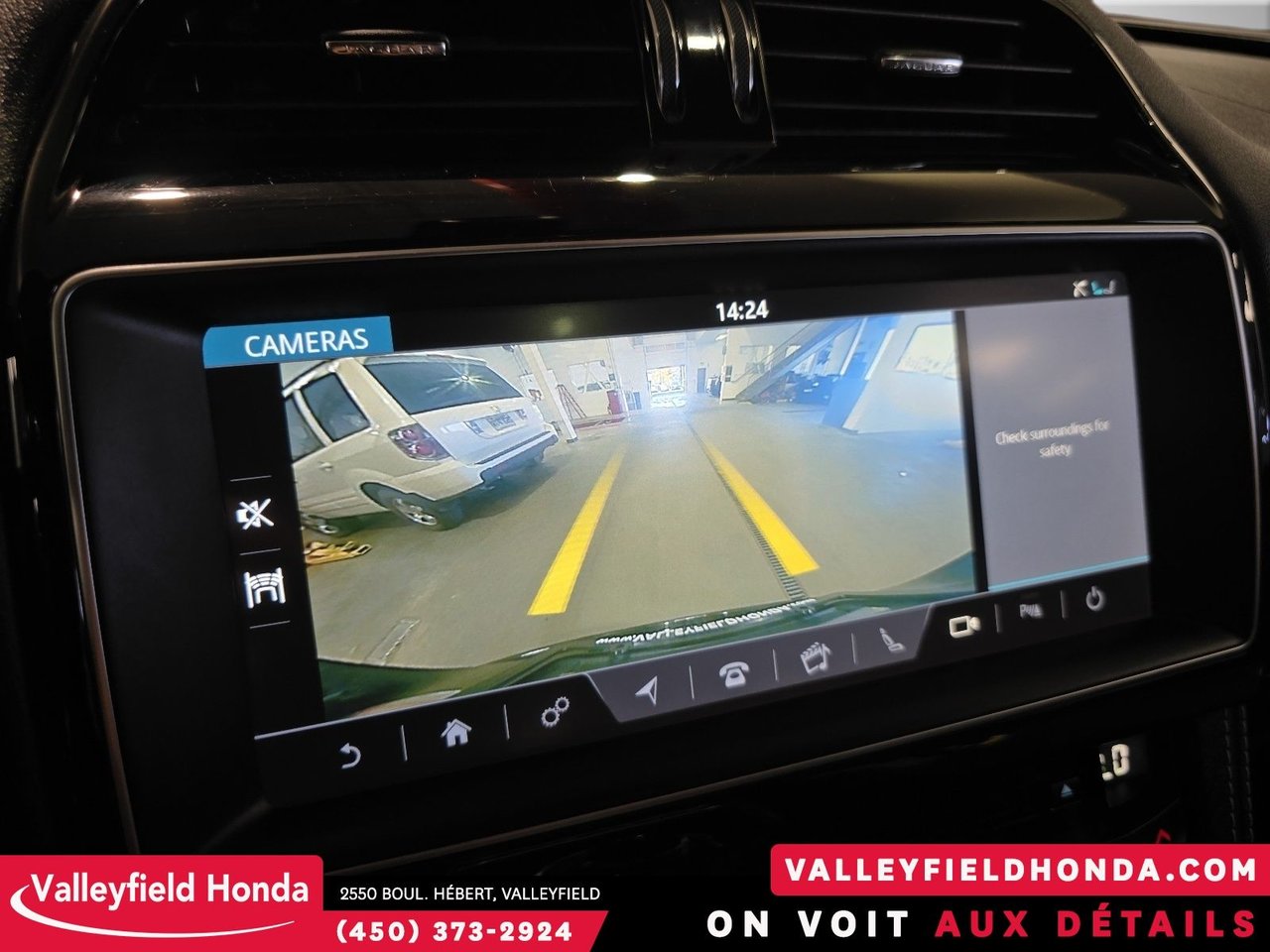 2018 Jaguar F-PACE R-Sport 35T 3.0L SUPERCHARGED-31