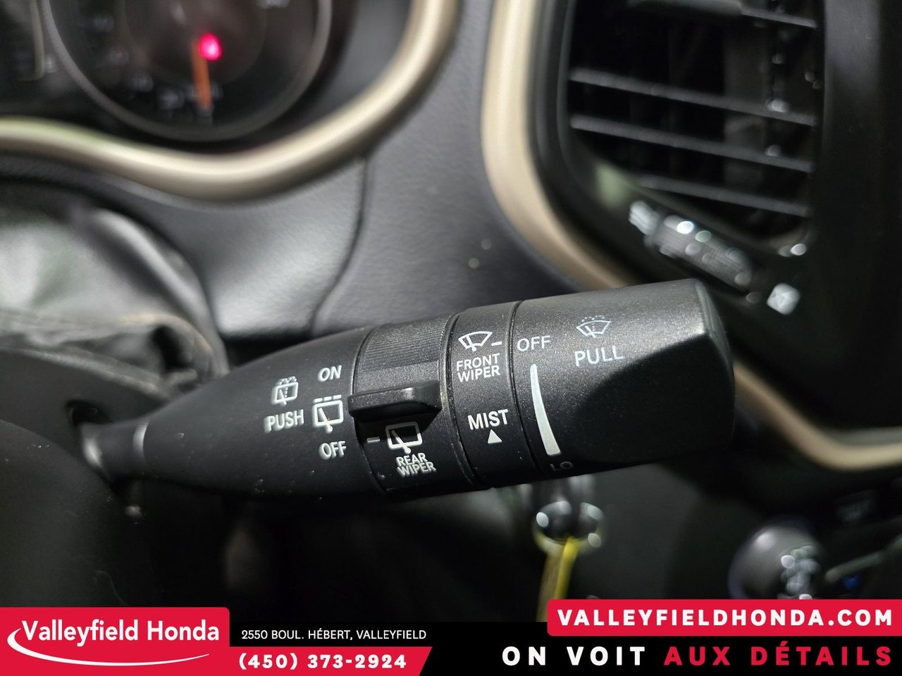 2017 Jeep Cherokee North 4x4-17