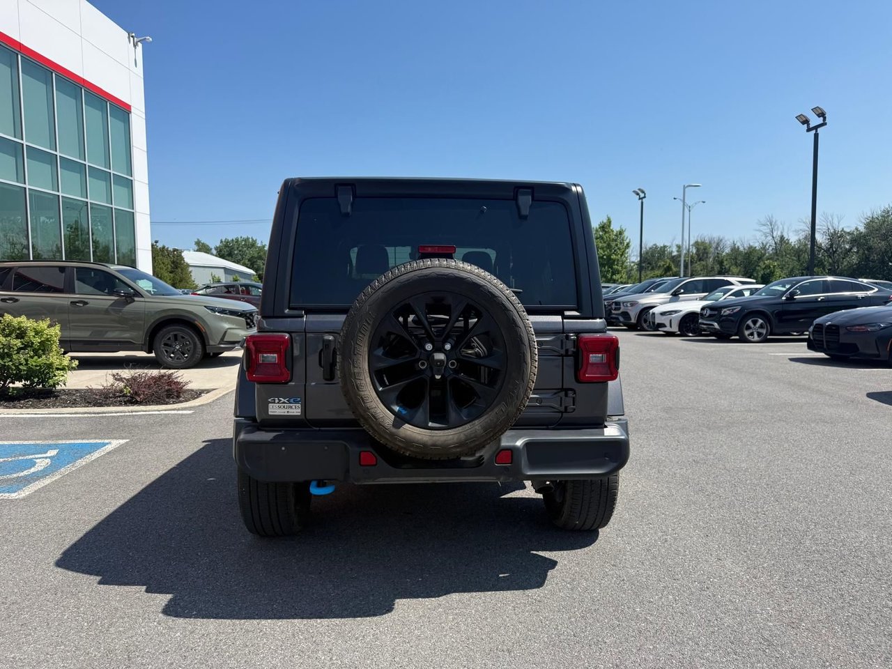 2022 Jeep Wrangler 4xe Unlimited Sahara-4