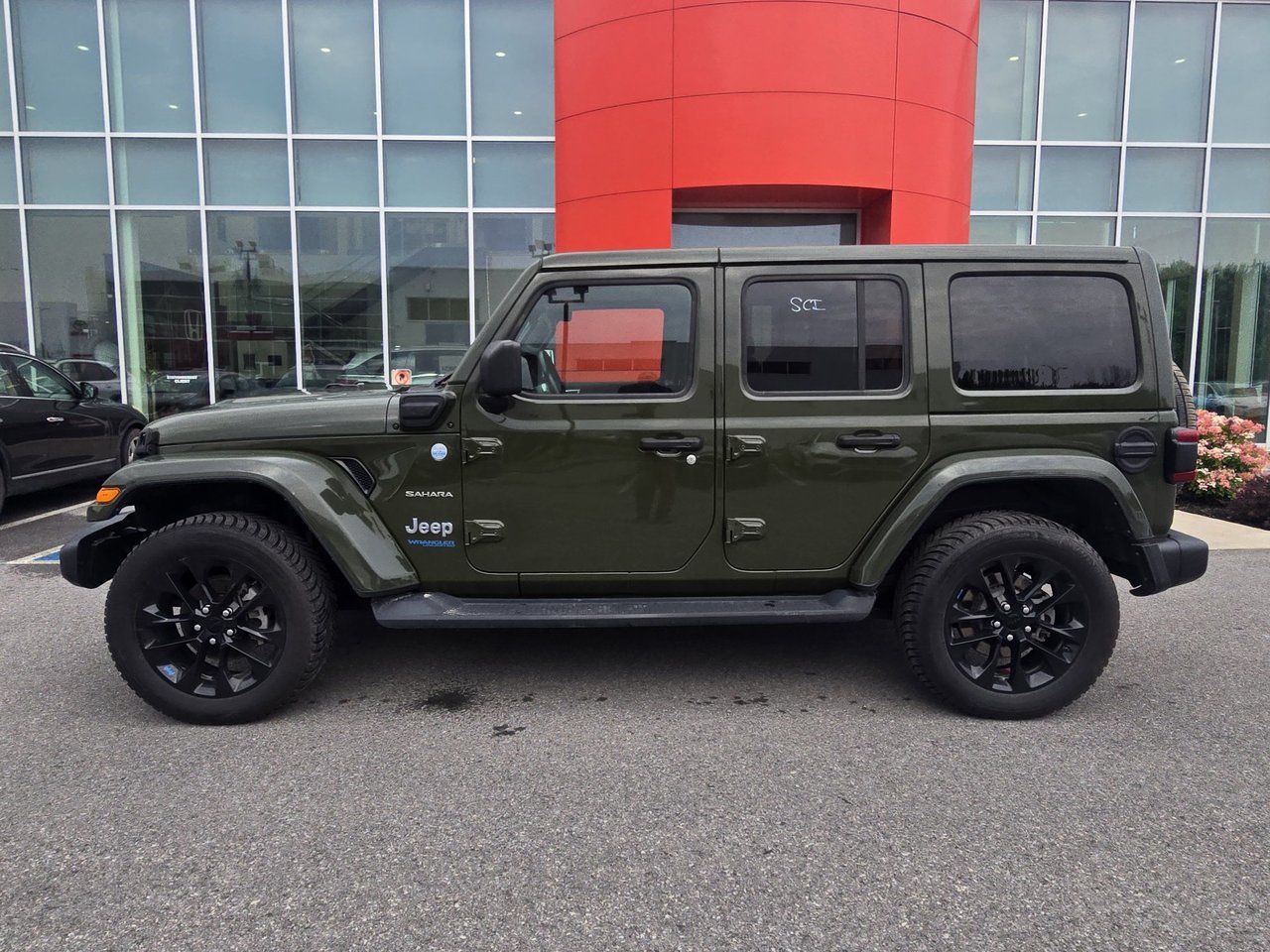 2022 Jeep Wrangler 4xe Unlimited Sahara-4
