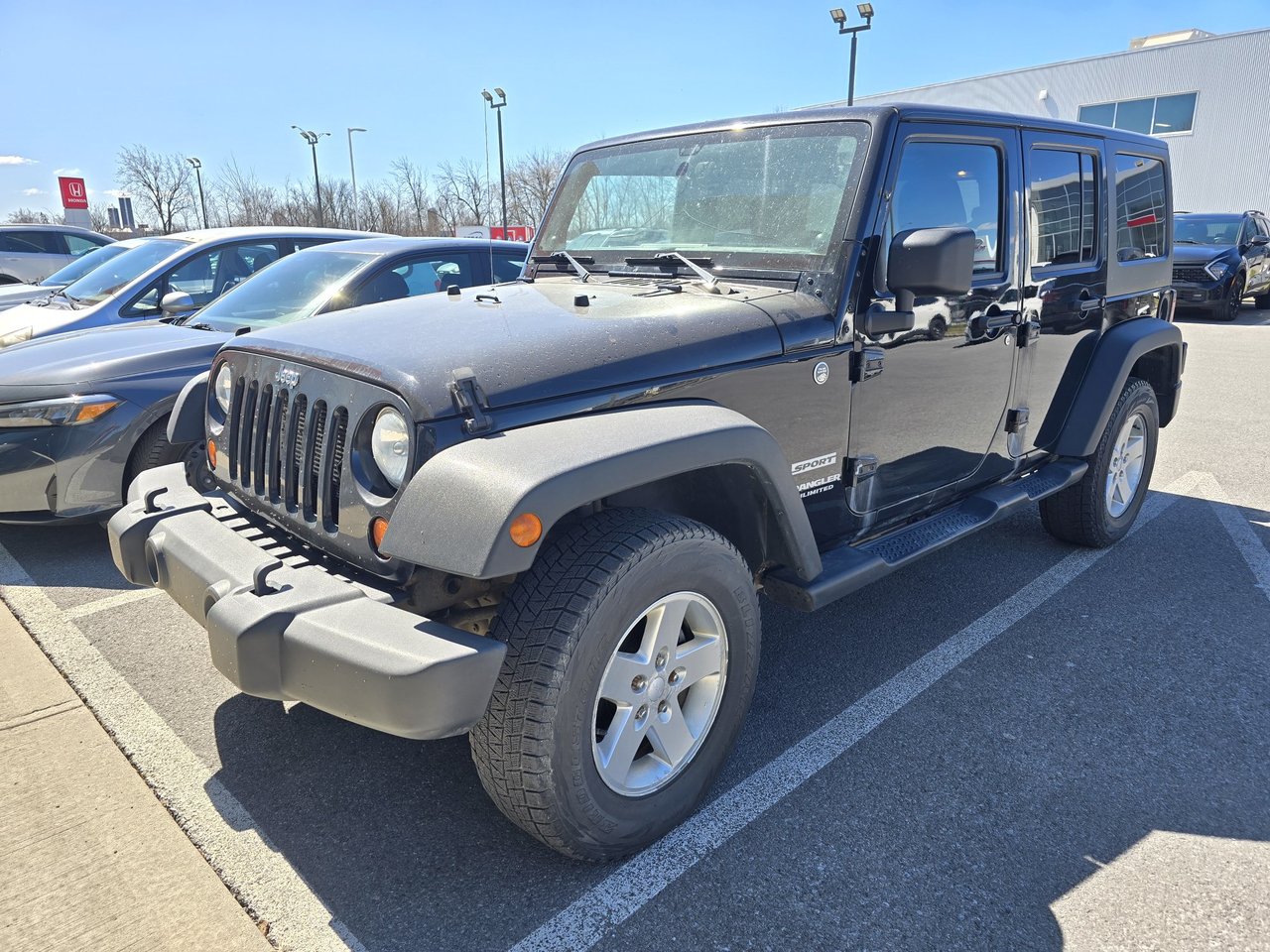 Jeep Wrangler Unlimited Sport BAS KILOMÉTRAGE ! 2013-0