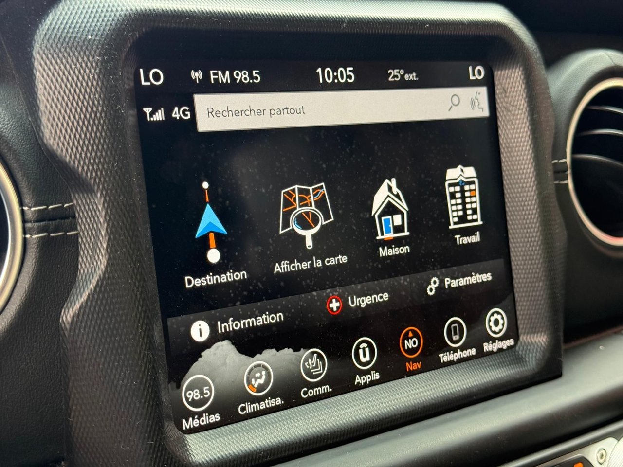 2021 Jeep Wrangler Unlimited Sahara-10