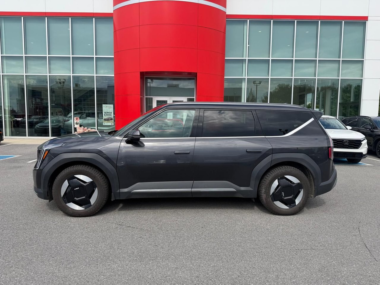 Kia EV9 Land AWD 7 PASS 450KM AUTONOMIE 2025-1