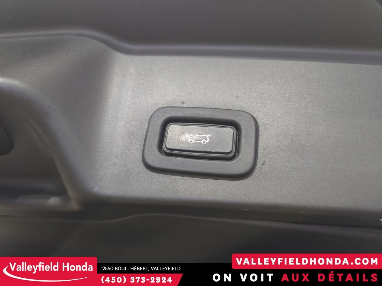 Land Rover Range Rover Evoque R-Dynamic SE IMPECCABLE ! 2020-10
