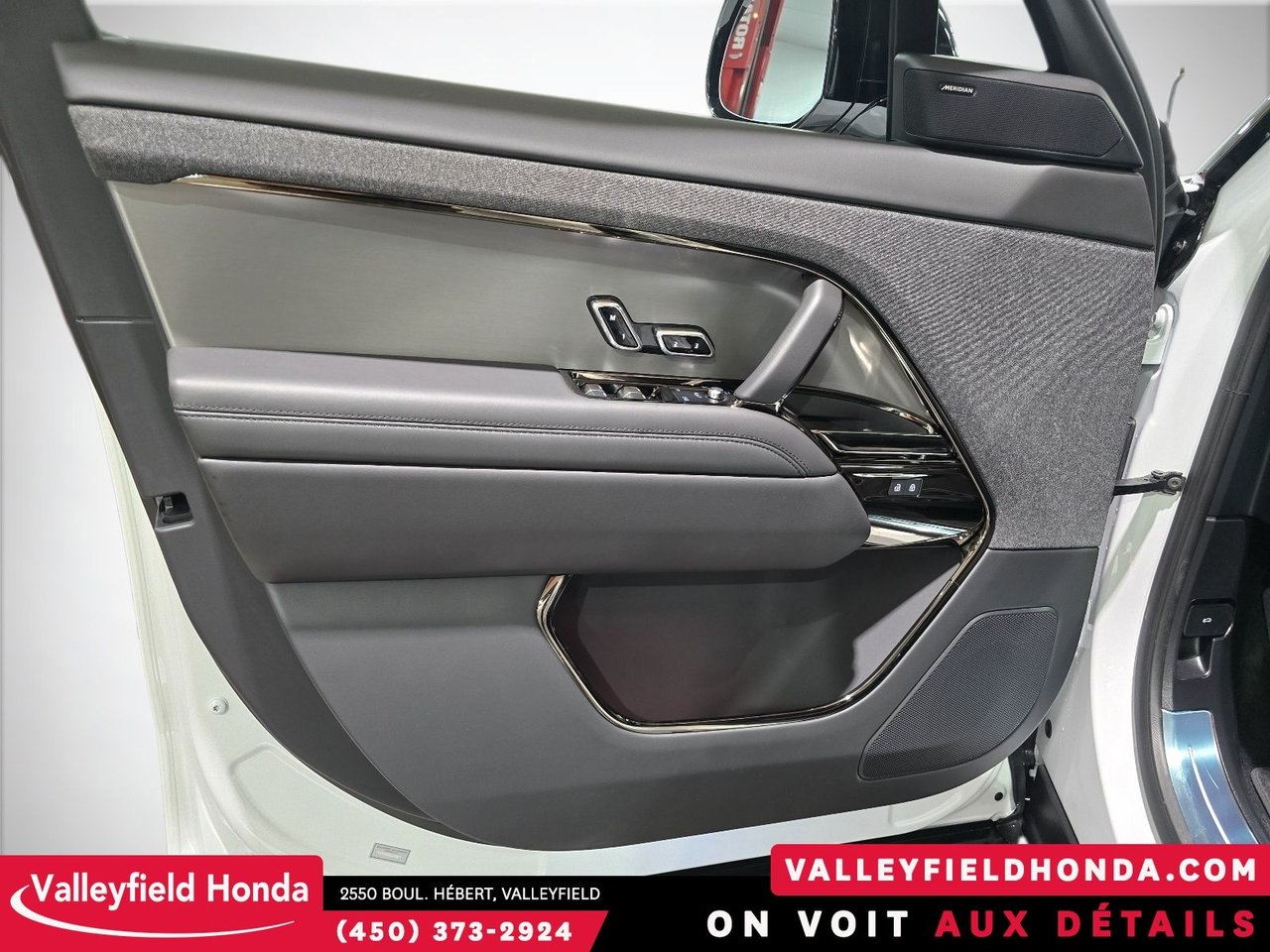 2025 Land Rover Range Rover Sport V8 P530 Dynamic SE NEUF-24