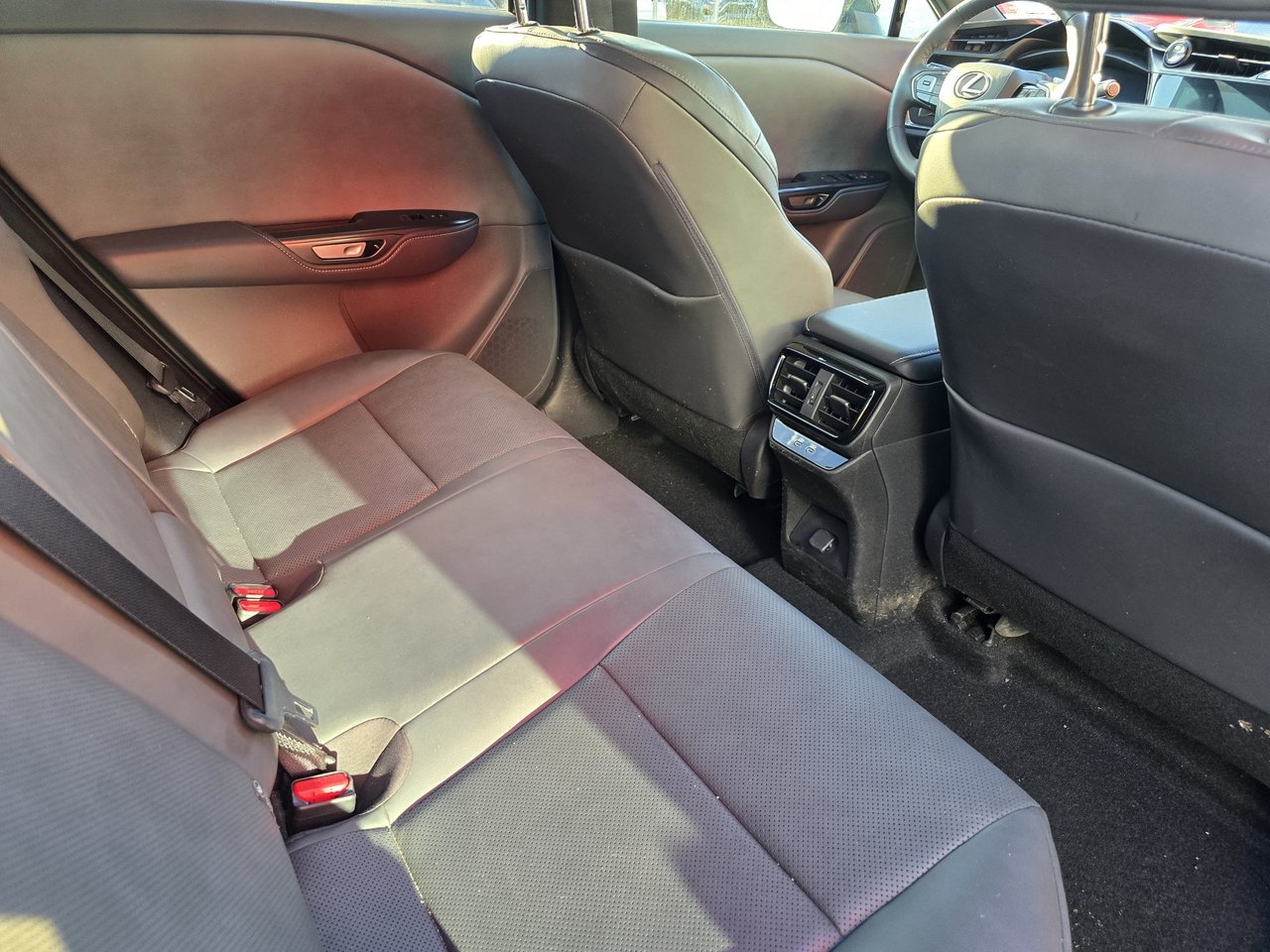 Lexus RZ 450e DIRECT4 AWD 2024-5