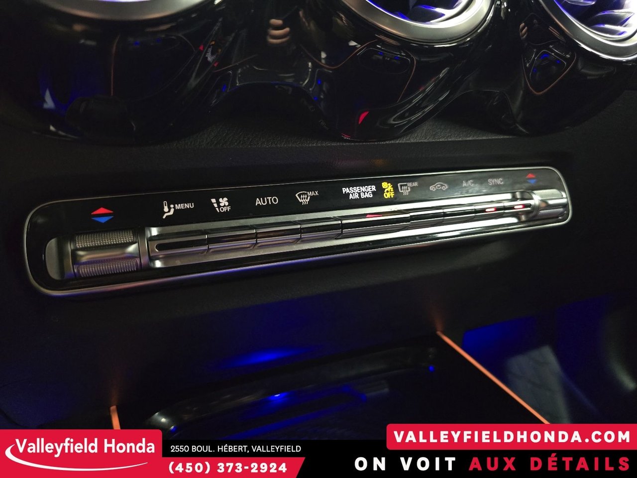 Mercedes-Benz GLB 250 PREMIUM PACKAGE 2021-19