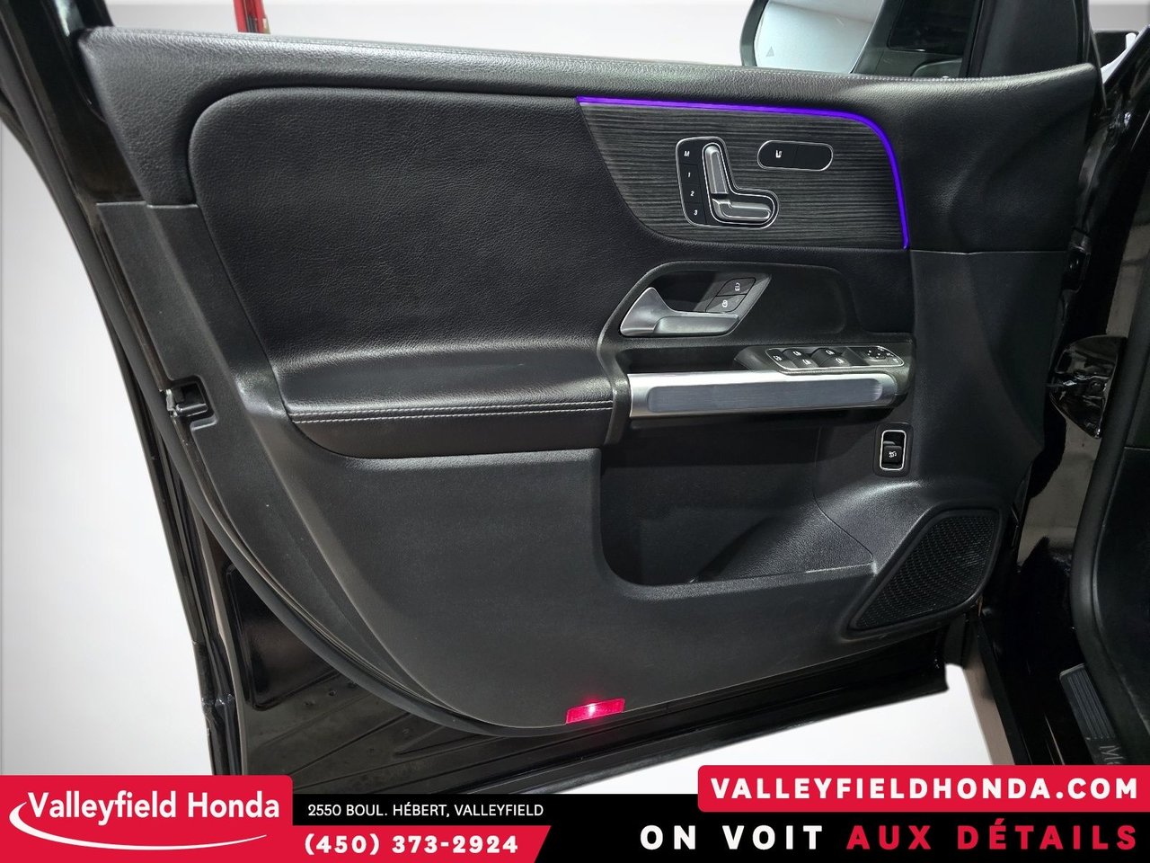 Mercedes-Benz GLB 250 PREMIUM PACKAGE 2021-14