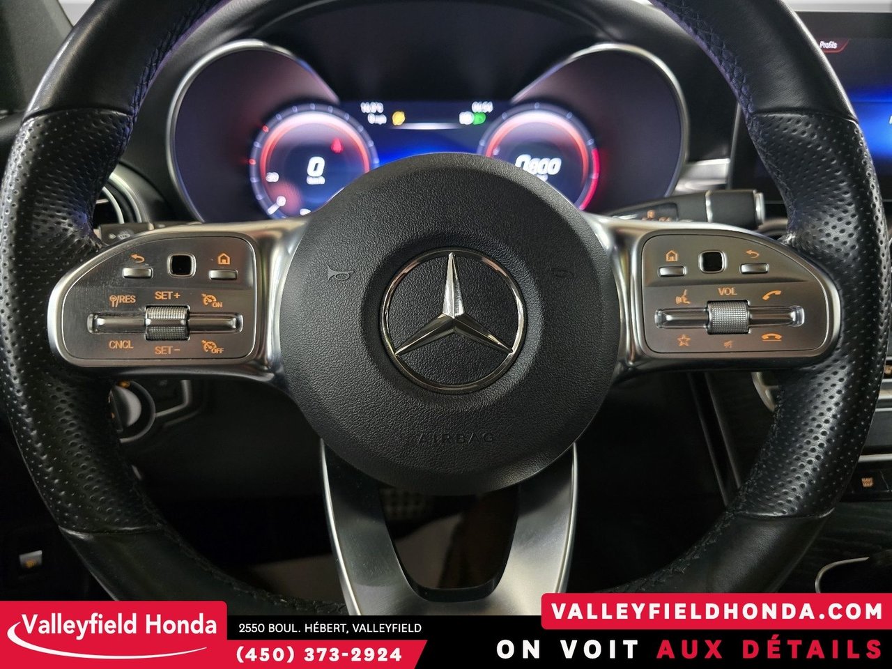 Mercedes-Benz GLC 300 4 MATIC FULL ÉQUIP 2020-18