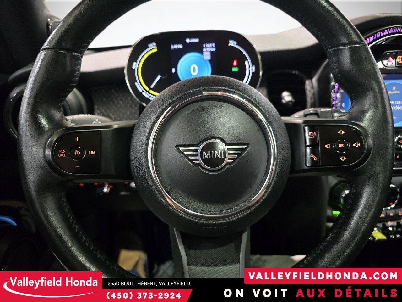 MINI 3 Door Cooper SE IMPECCABLE! 2023-18