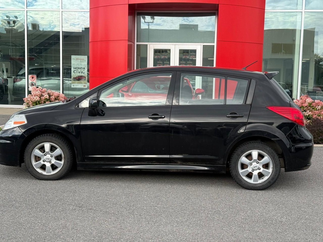 2012 Nissan Versa SL-7
