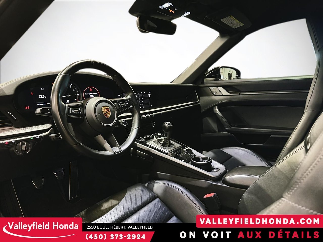 Porsche 911 TARGA 4S STICK SHIFT 2022-13