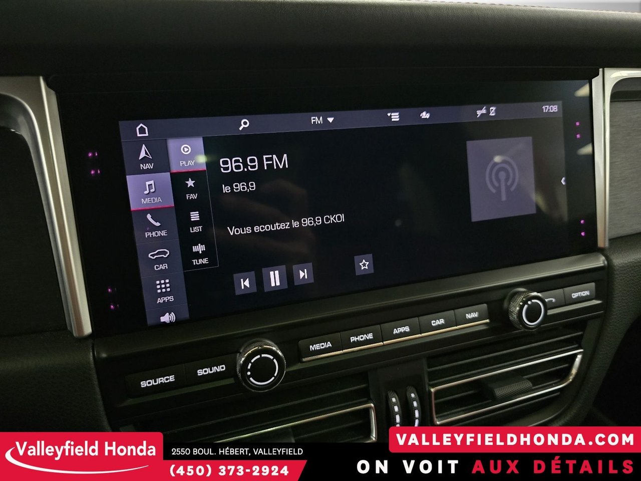 2021 Porsche Macan GTS AWD 375HP - IMPECCABLE-34