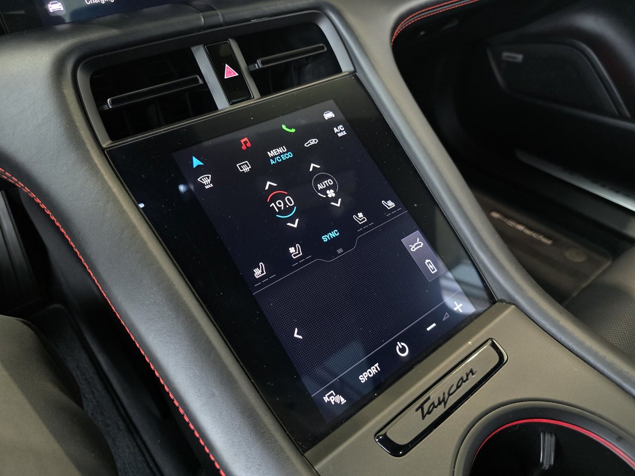 2022 Porsche Taycan 4S COMME NEUF IMPECCABLE-11