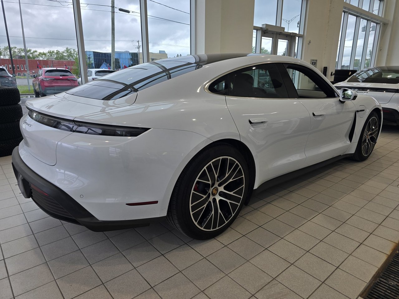 2022 Porsche Taycan 4S COMME NEUF IMPECCABLE-4