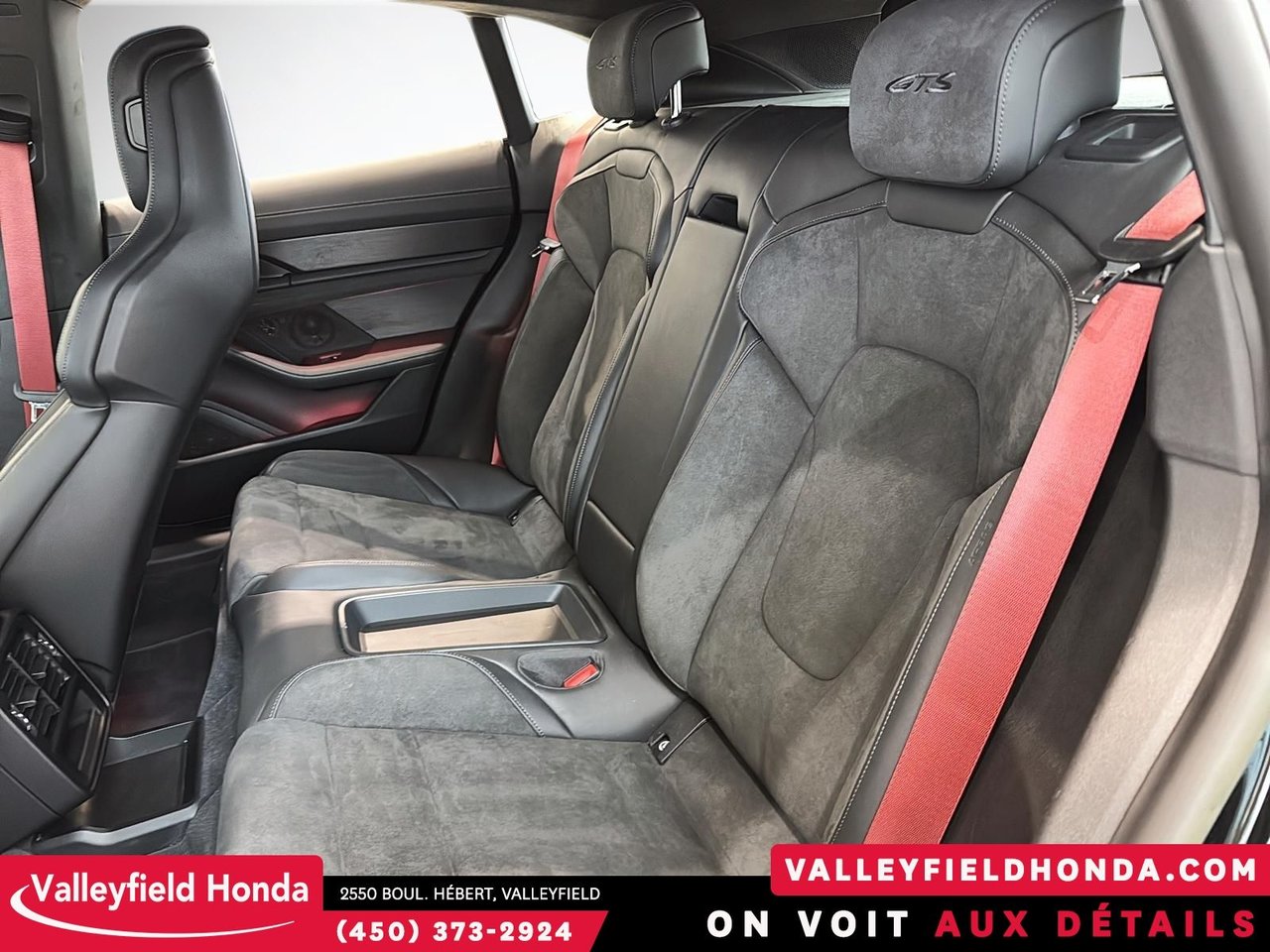 2024 Porsche Taycan GTS SPORT TURISMO 690HP-13