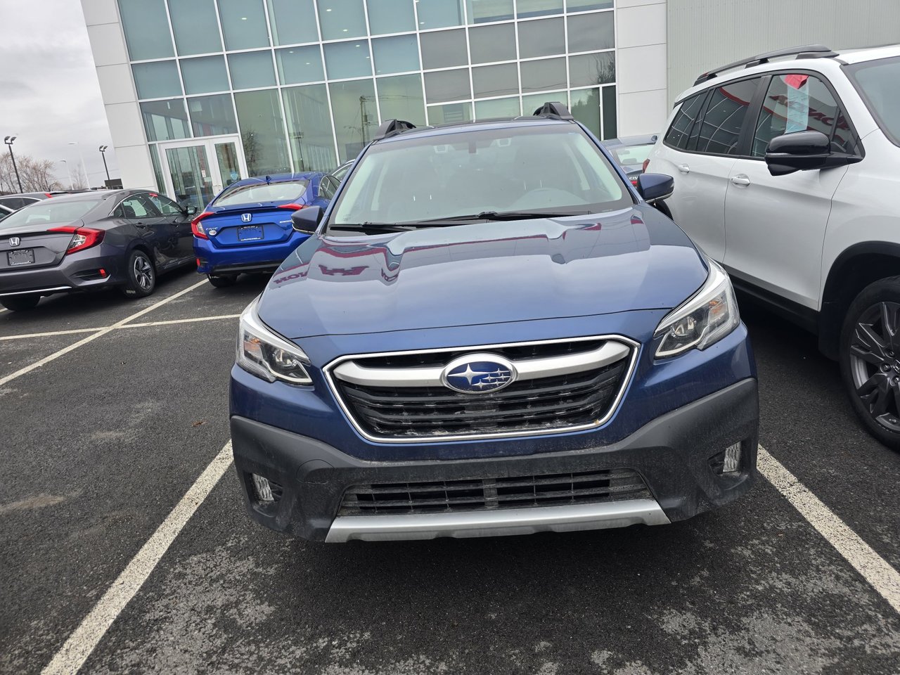 Subaru Outback Limited XT IMPECCABLE ! 2022-1