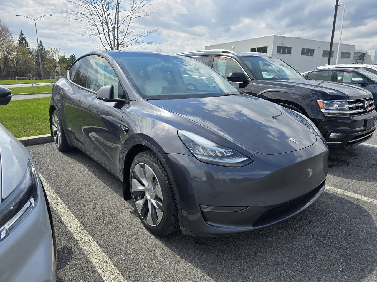 2023 Tesla Model Y Long Range AWD IMPECCABLE-2