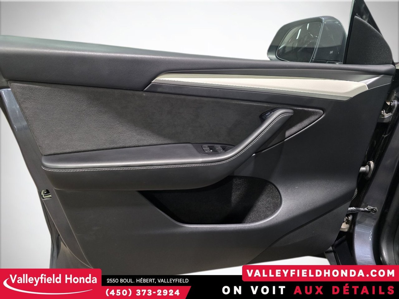 2023 Tesla Model Y Long Range AWD IMPECCABLE-16