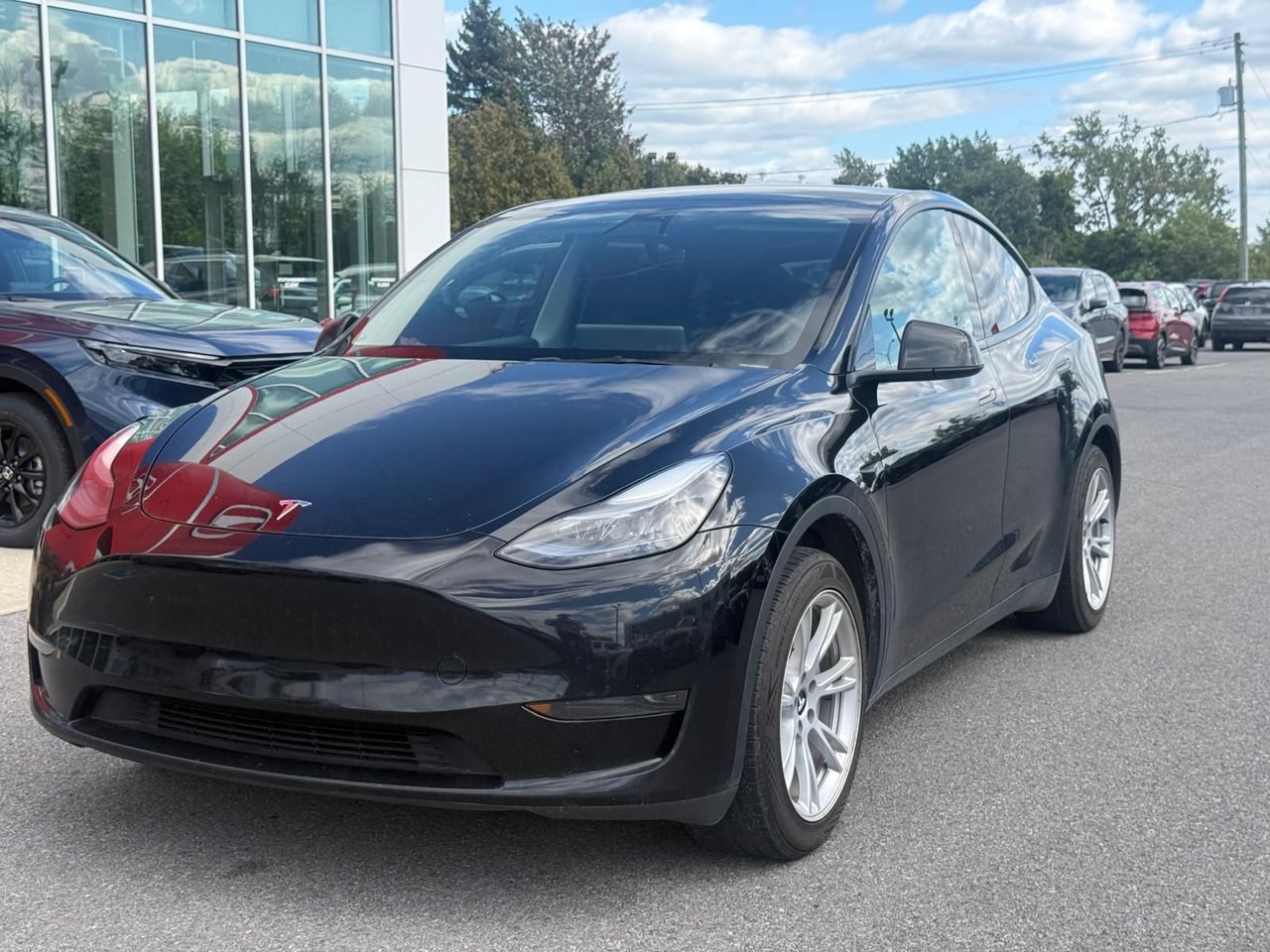 Tesla Model Y  2023-0