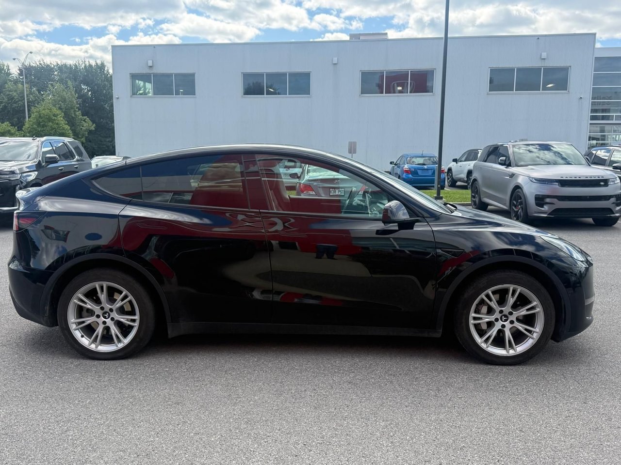 Tesla Model Y  2023-3