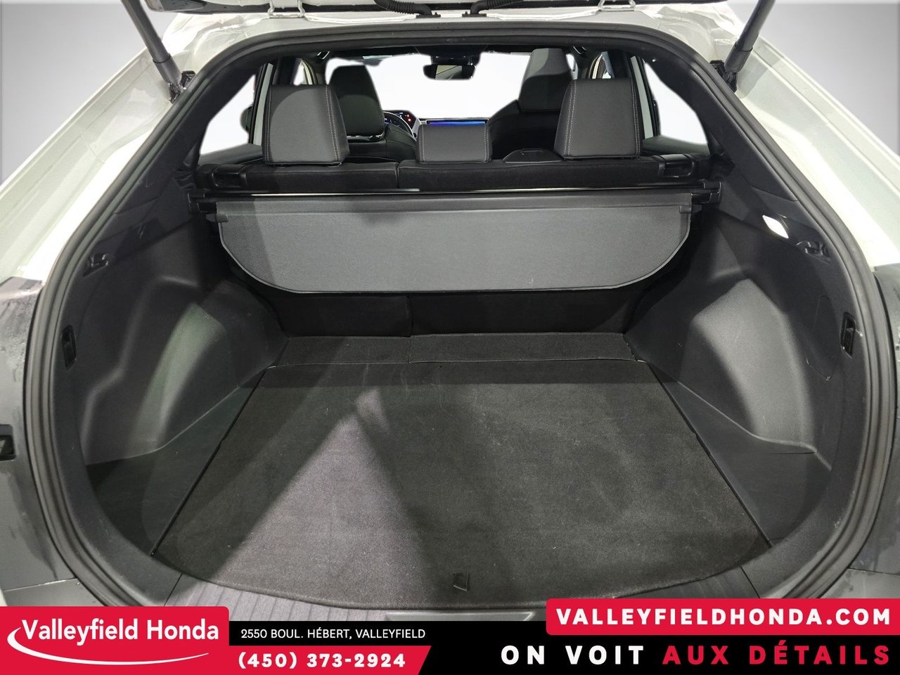 2023 Toyota bZ4X XLE TOIT PANORAMIQUE AWD MAGS-9