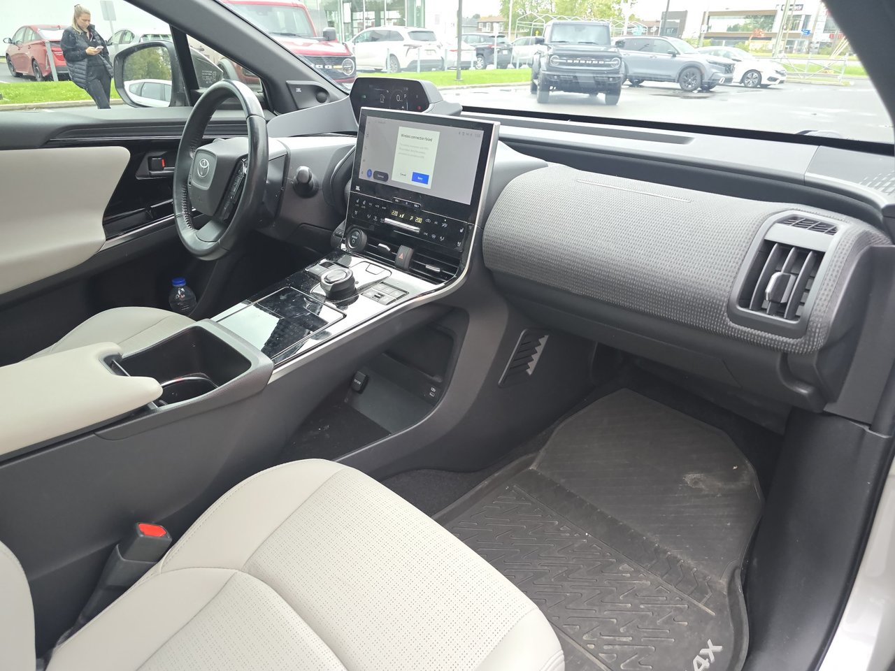 2023 Toyota bZ4X XLE AWD-5
