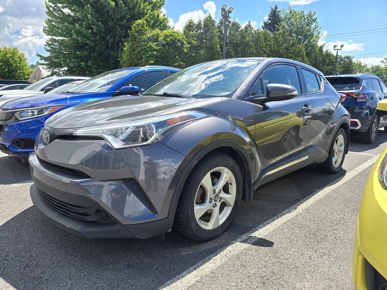2019 Toyota C-HR LE-0