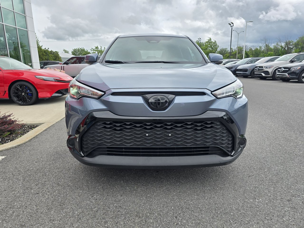 2024 Toyota Corolla Cross SE HYBRID-4