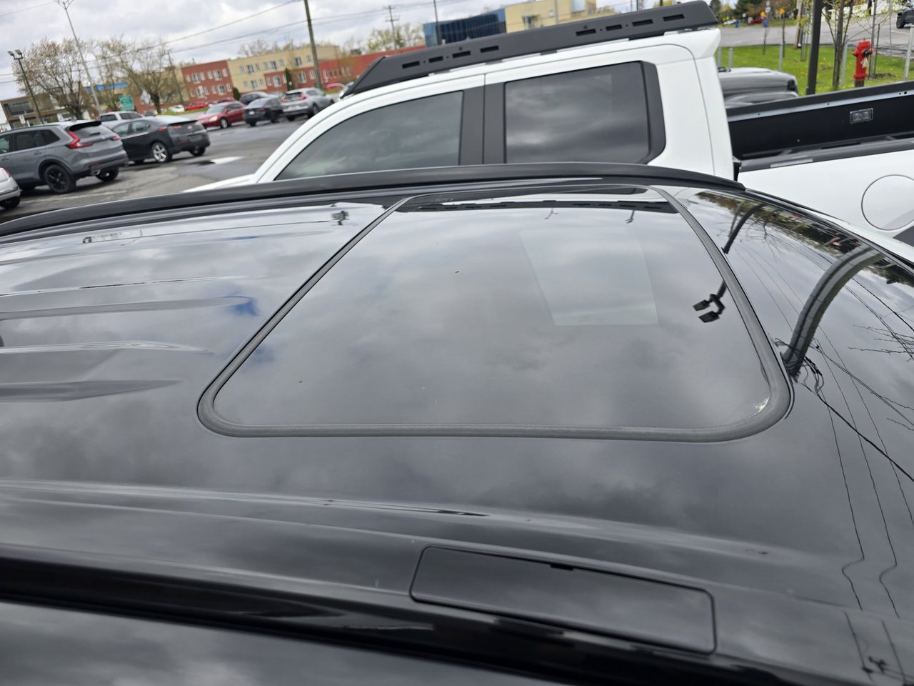 2023 Toyota RAV4 Prime XSE 68KM AUTONOMIE ELECTRIQUE-1