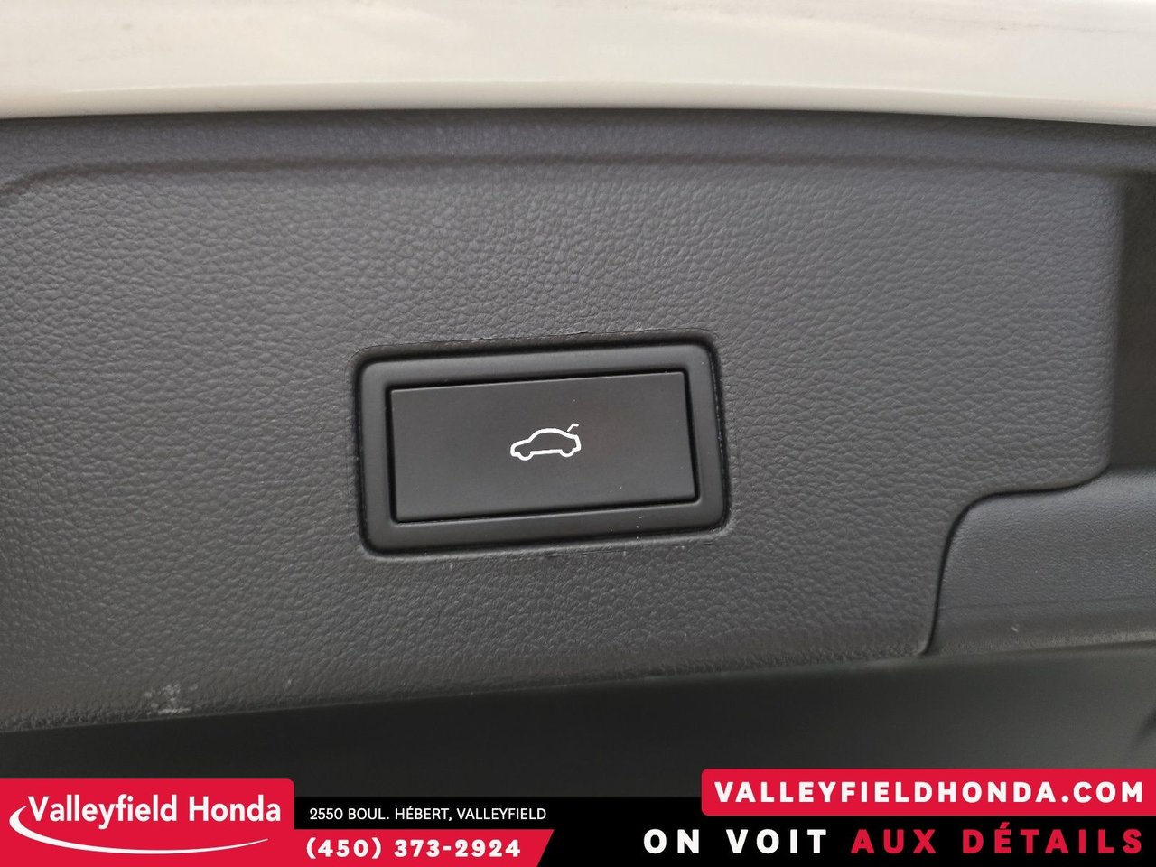 2023 Volkswagen Atlas Cross Sport Execline IMPECCABLE !-10