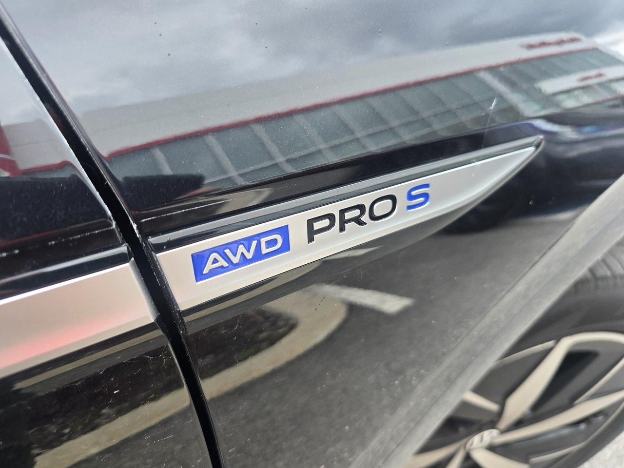 Volkswagen ID.4 Pro S AWD 2024-1