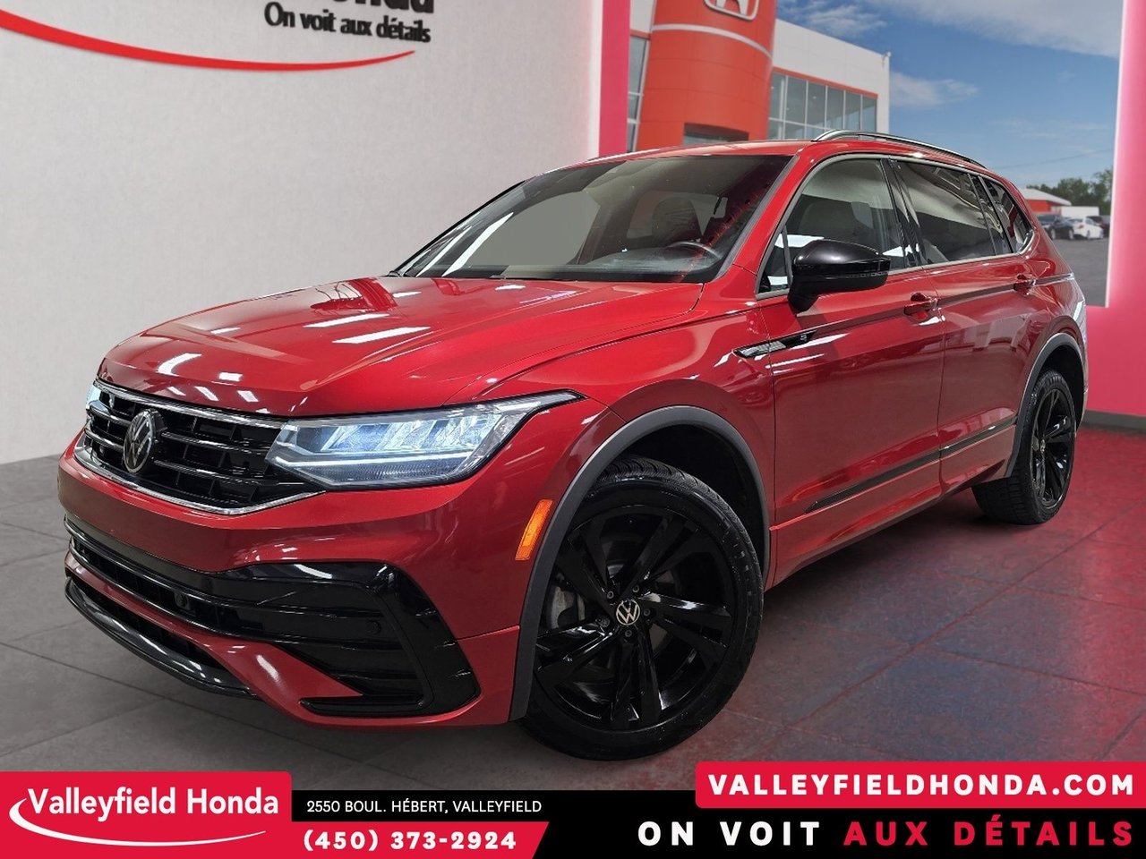 2024 Volkswagen Tiguan Comfortline R-Line Black Edition-0
