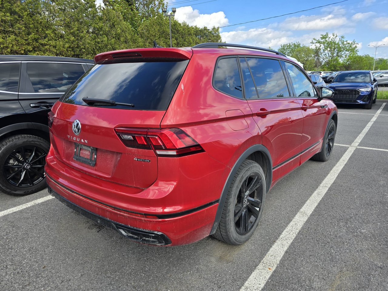 2024 Volkswagen Tiguan Comfortline R-Line Black Edition-5