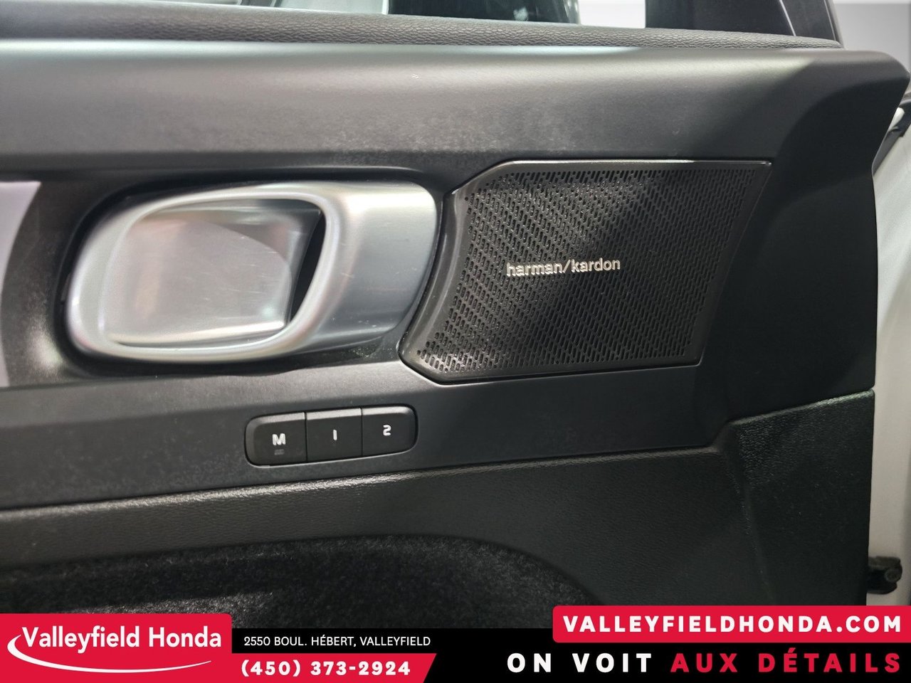 2024 Volvo XC40 Recharge Pure Electric Ultimate ULTRA 402HP AWD-18