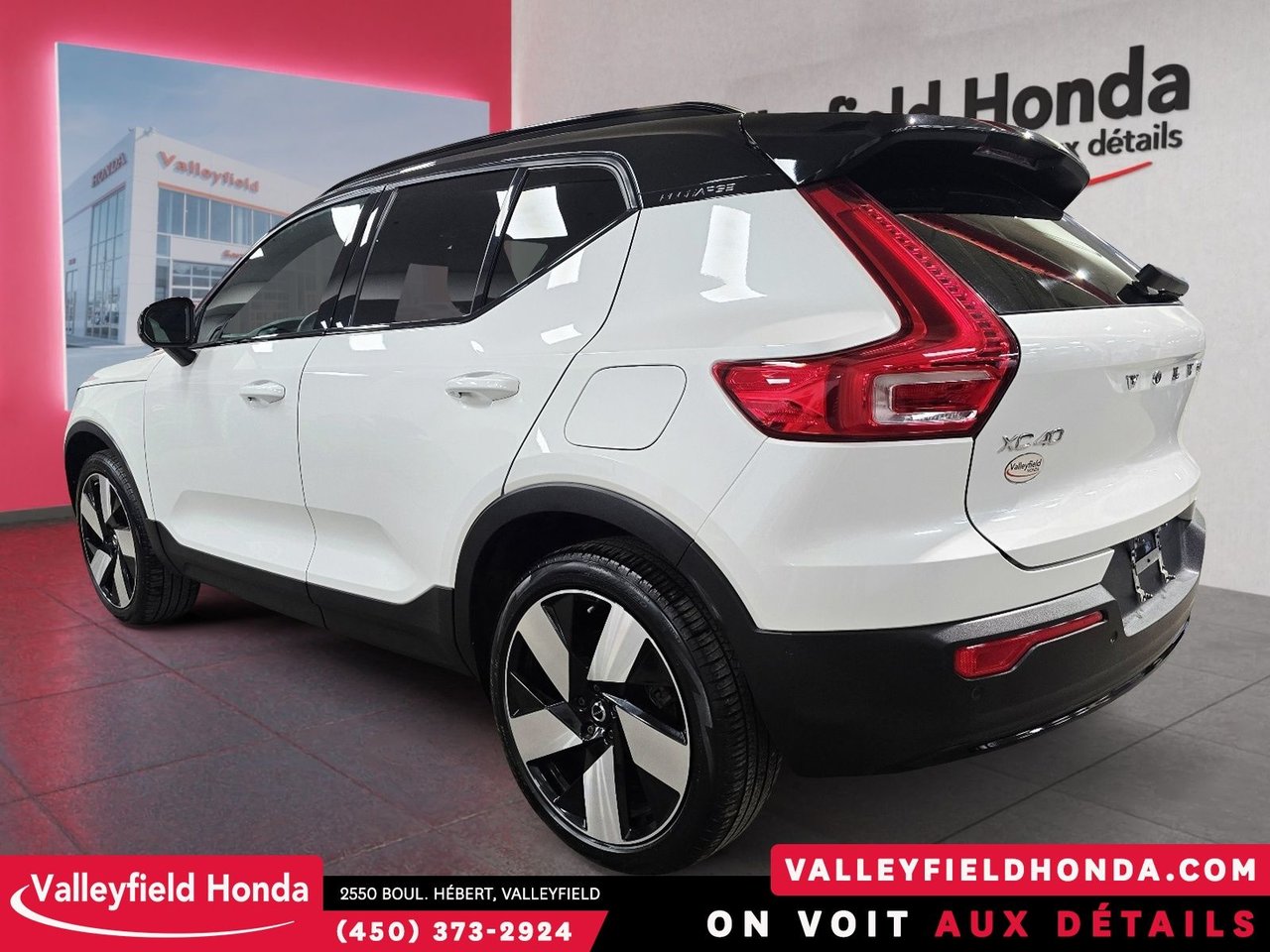 2024 Volvo XC40 Recharge Pure Electric Ultimate ULTRA 402HP AWD-8